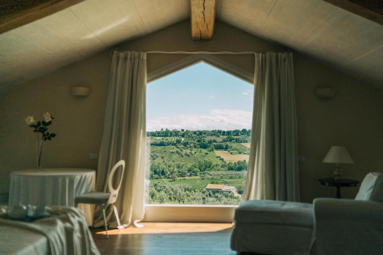 Nontiscordardime B&B Villa Agriturismo 시비타노바 마르셰 외부 사진