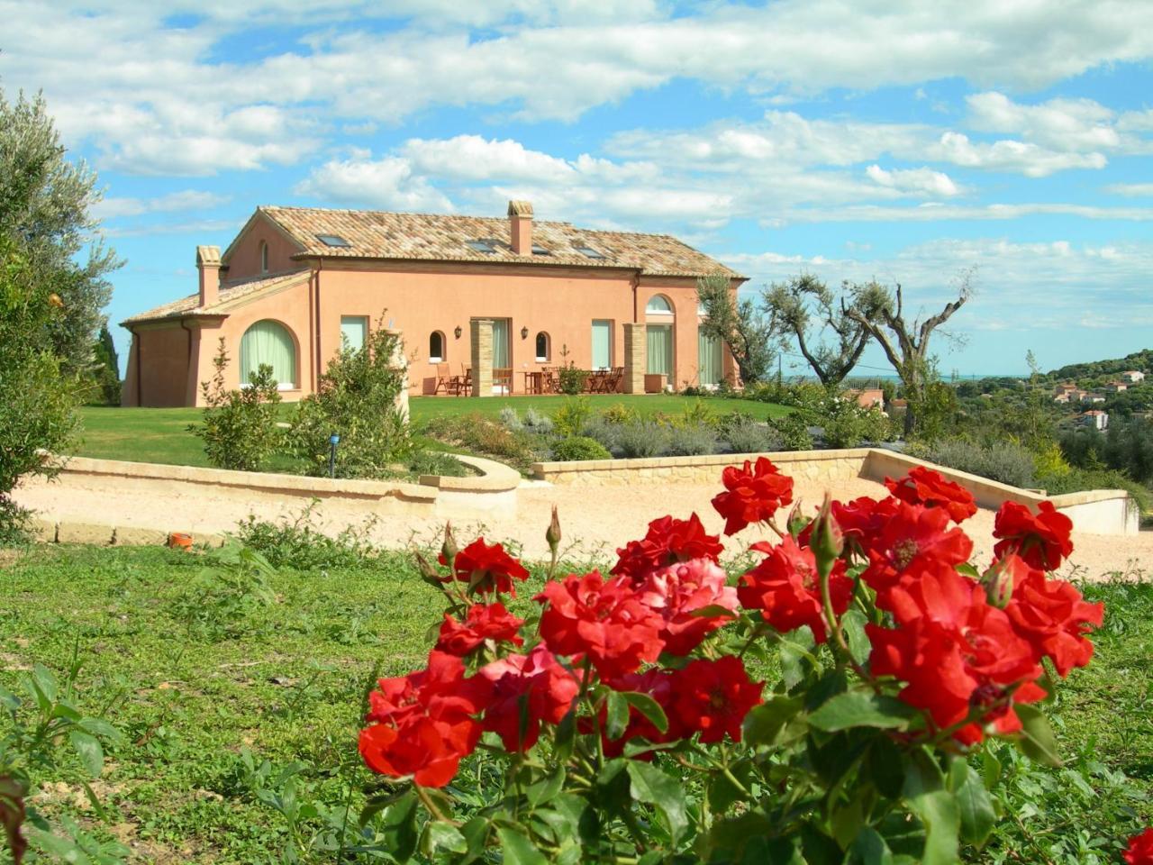 Nontiscordardime B&B Villa Agriturismo 시비타노바 마르셰 외부 사진